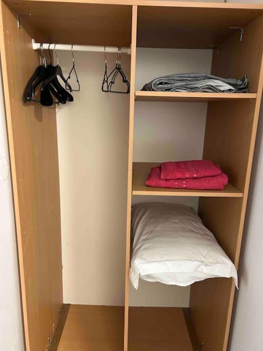 Location Studio, Lyon-La Mulatiere Exteriör bild