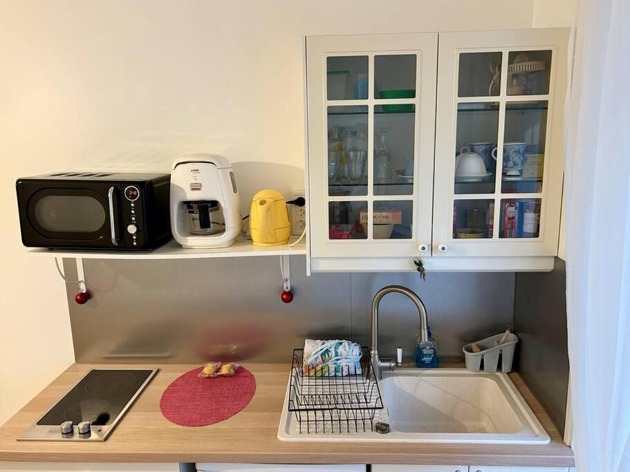 Location Studio, Lyon-La Mulatiere Exteriör bild